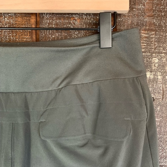 Athleta women’s BUNDLE of 2 skorts pickleball tennis golf size small and size 6 - Picture 12 of 16